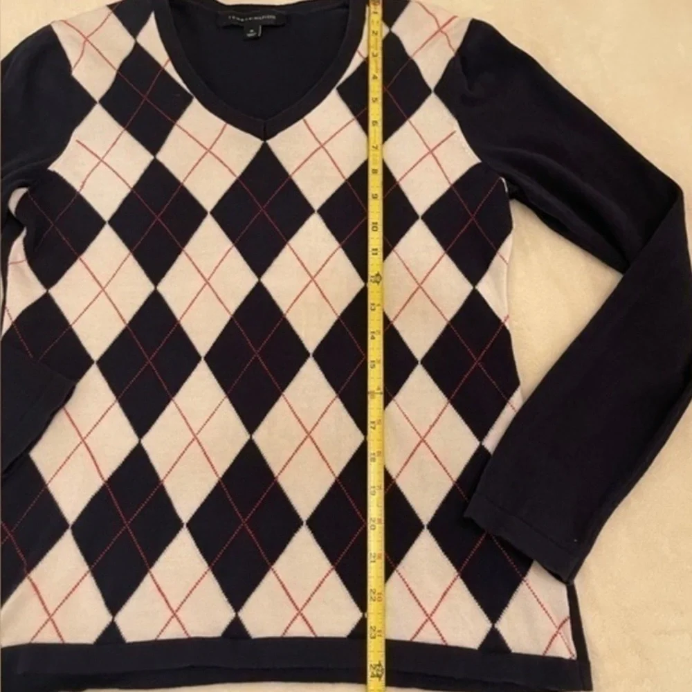 TOMMY HILFIGER V-NECK ARGYLE SWEATER SZ MEDIUM NAVY/WHITE/RED 100% COTTON - Picture 6 of 7
